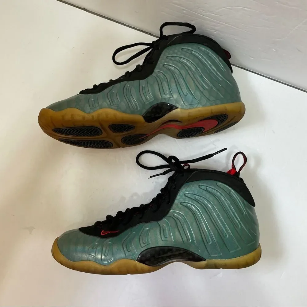 EXCELLENT CONDITION NIKE AIR‎ GONE FISHIN’ FOAMPOSITE SNEAKERS